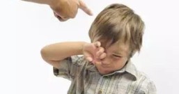 急躁焦虑的父母们别再逼孩子,停下来听一听